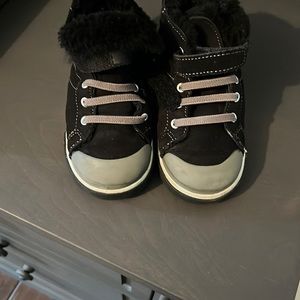 Toddler shoes